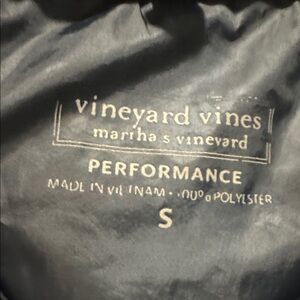 Vineyard Vines Performance Jacket in navy blue